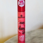 #lashes of the day super volume mascara - essence
