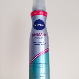 Diamant Volumen Schaumfestiger - Nivea