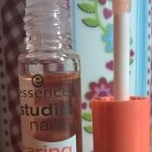 studio nails - caring nail oil - essence