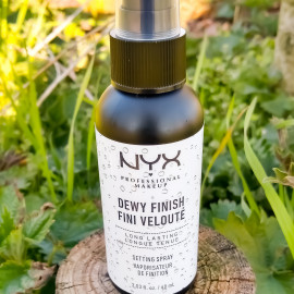 Dewy Finish Setting Spray - NYX