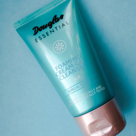Essential - Foaming Cream-Gel Cleanser Bengal Coffee - Douglas Collection