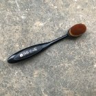 Hello Beauty Oval Brush NO. 4 - Glossybox