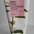 Mint Pore Cleansing Foam von KWAILNARA