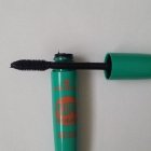 Plump no clump! - Deep Black Volume Mascara - essence