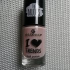 I ♥ TRENDS - The Nudes nail polish - essence