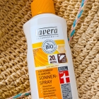 Sun Sensitiv - Bio-Sonnenblumenöl Sonnenspray LSF 20 - Lavera