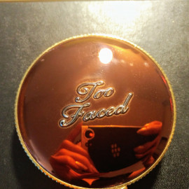 Chocolate Gold Soleil Bronzer - Too Faced