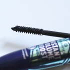 Instant Volume Boost Mascara smudge-proof & waterproof - essence