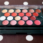 My only 1 Lipstick Palette - essence