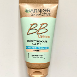 SkinActive - BB Cream Perfecting Care All-in-1 Combination to oily skin - Garnier