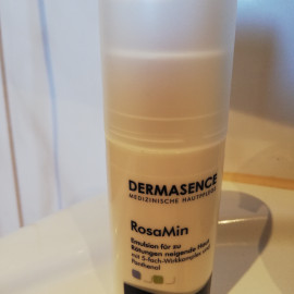 RosaMin Emulsion für zu Rötungen neigende Haut von Dermasence