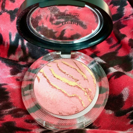 Super Glow Baked Blush - trend IT UP